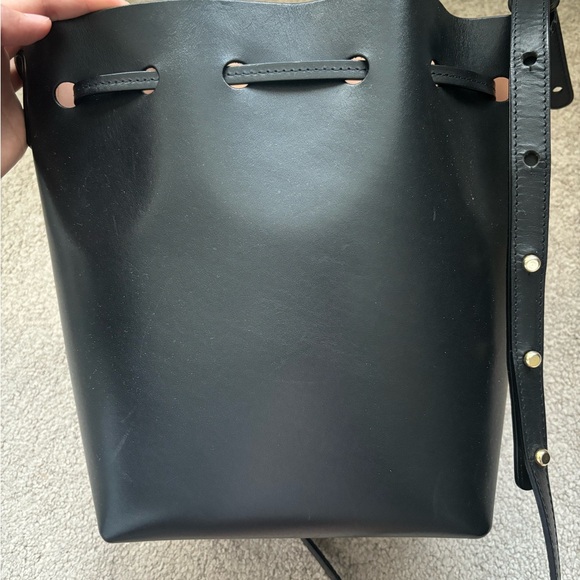 Mansur Gavriel black leather bucket bag, pink inside - Picture 3 of 13